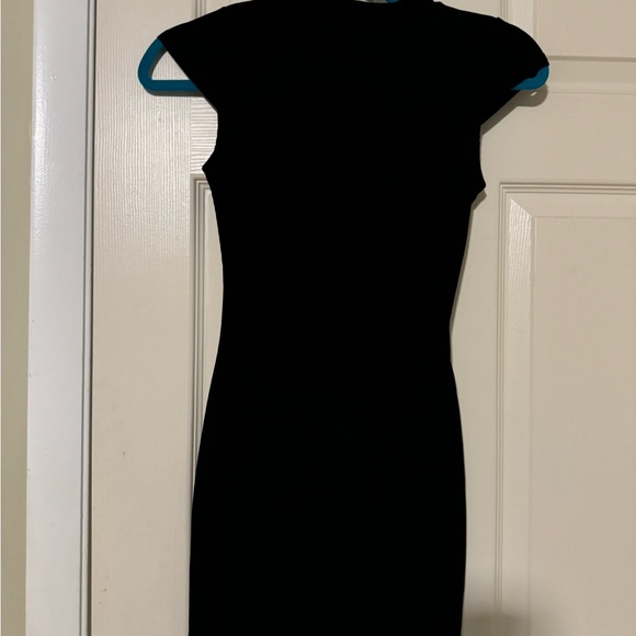 PrettyLittleThing Black Dress Size 0 - Never Worn - Picture 4 of 7